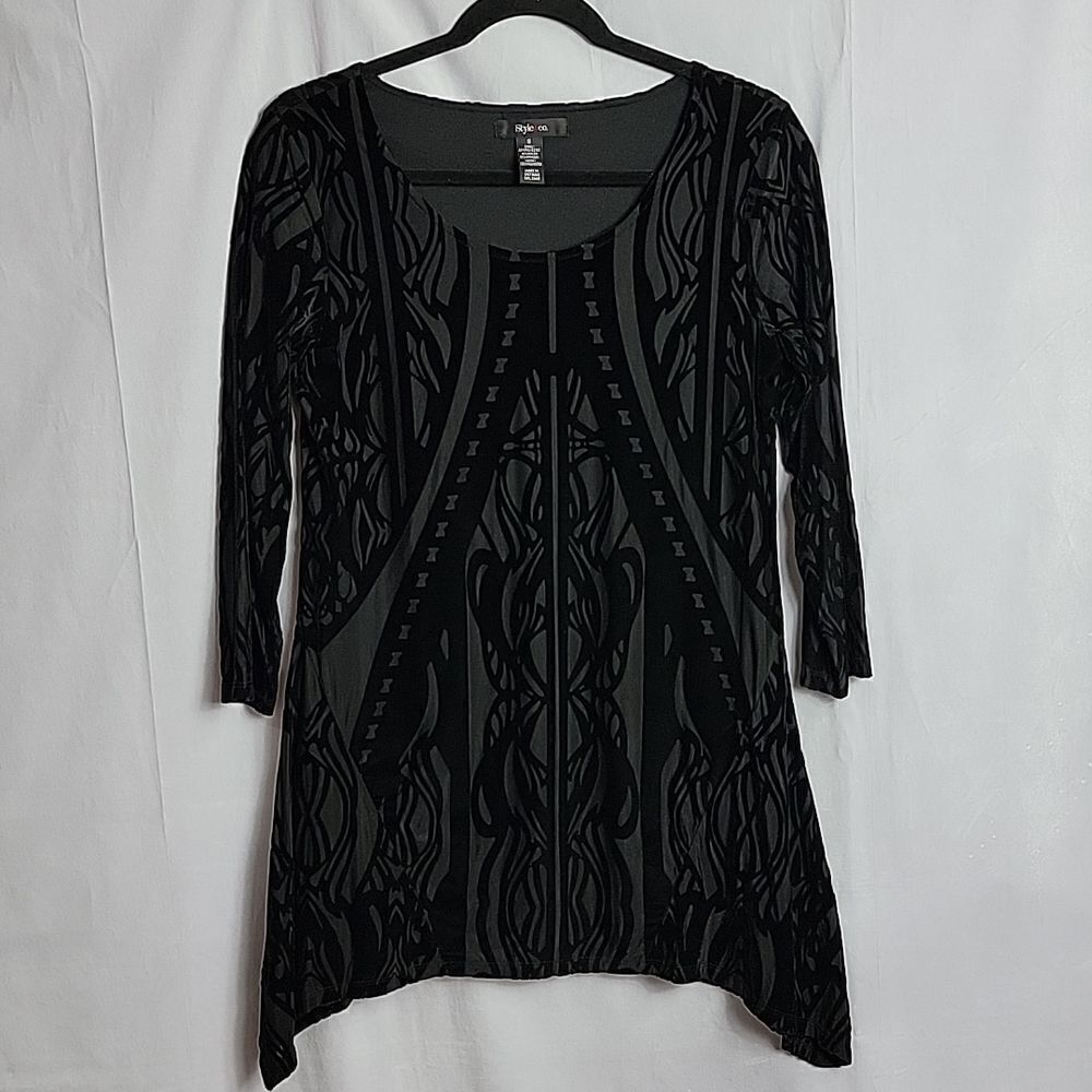 🖤5/$20🖤 STYLE & CO.. black faux velvet design top..